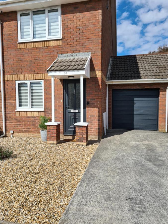 Stunning 2 Bed House Near Coastal Path/Lake/Beach Llanelli Eksteriør bilde