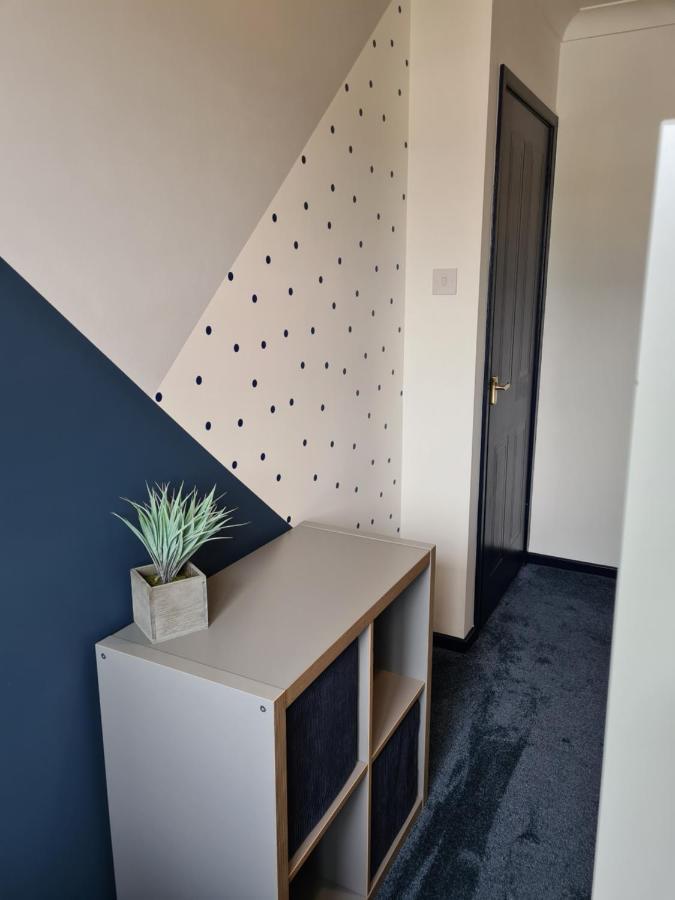 Stunning 2 Bed House Near Coastal Path/Lake/Beach Llanelli Eksteriør bilde